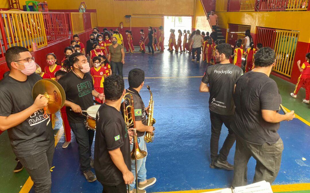 Schulfest mit Larte-Brassband